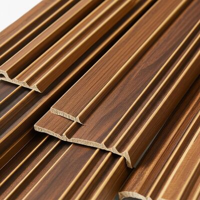 Moulding Kayu Dekoratif Ringan dengan Akhir Ukiran Kuat & Baik dan Profil Khusus untuk Ruang Interior yang Ditingkatkan